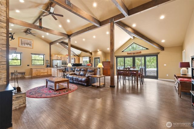 273 Pearce Road, Port Angeles, WA 98362