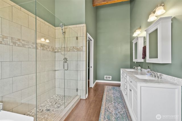 273 Pearce Road, Port Angeles, WA 98362