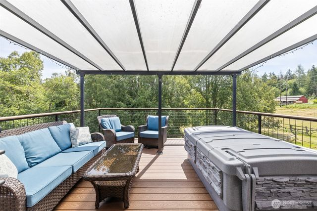 273 Pearce Road, Port Angeles, WA 98362