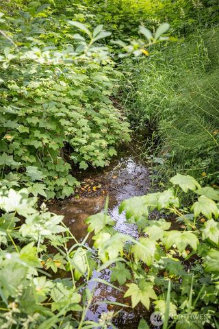 273 Pearce Road, Port Angeles, WA 98362