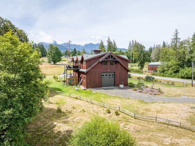 273 Pearce Road, Port Angeles, WA 98362