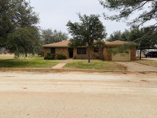 120 Parkwood Drive, Bronte, TX 76933