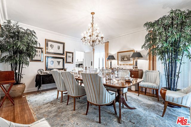 165 N Las Palmas Avenue, Los Angeles, CA 90004