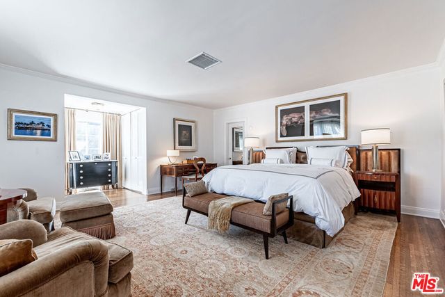 165 N Las Palmas Avenue, Los Angeles, CA 90004