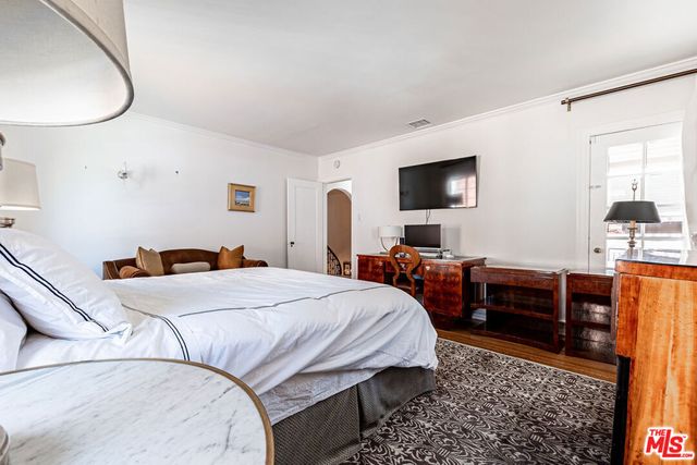 165 N Las Palmas Avenue, Los Angeles, CA 90004