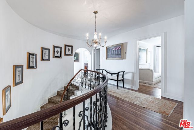 165 N Las Palmas Avenue, Los Angeles, CA 90004