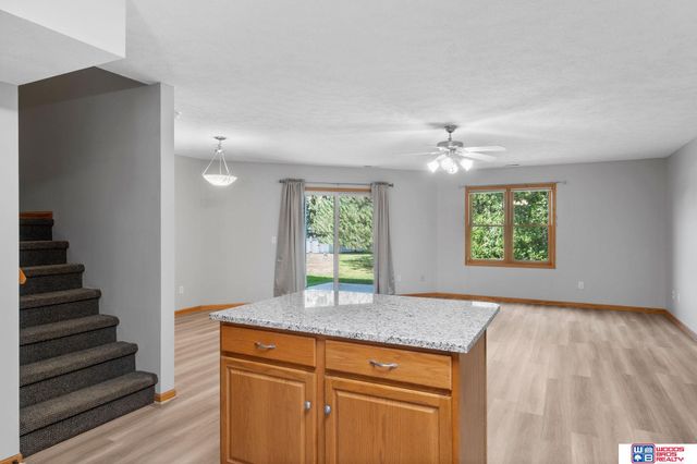 626 Lakeside Drive, Lincoln, NE 68528