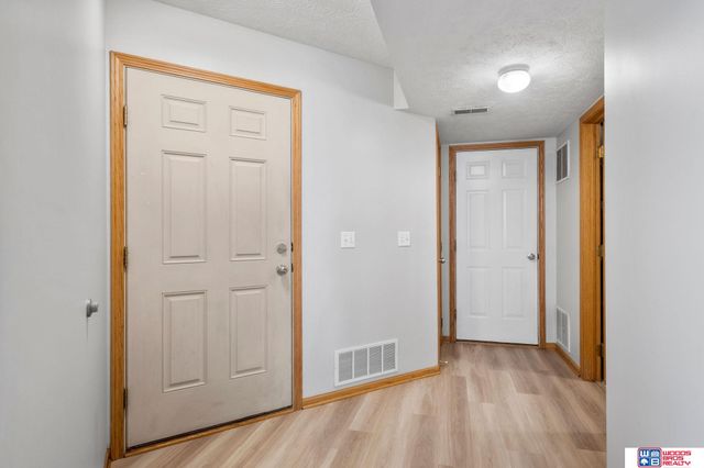 626 Lakeside Drive, Lincoln, NE 68528