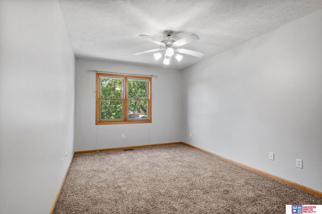 626 Lakeside Drive, Lincoln, NE 68528