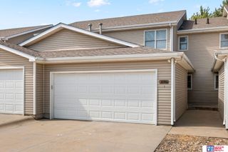 626 Lakeside Drive, Lincoln, NE 68528