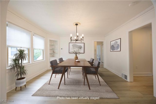 17424 Winslow Road, Shaker Heights, OH 44120