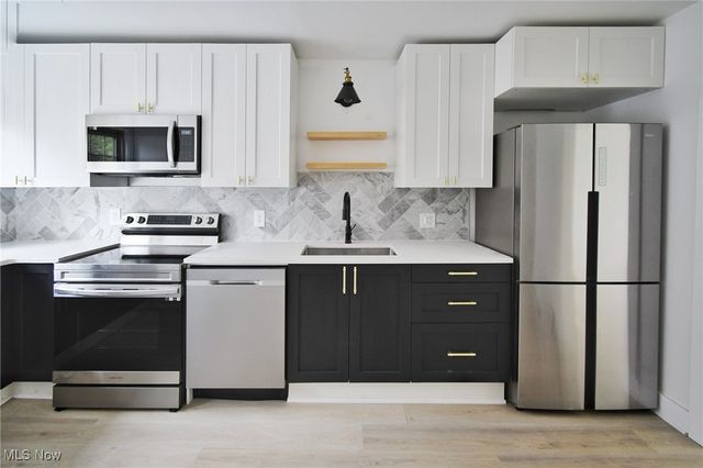 17424 Winslow Road, Shaker Heights, OH 44120