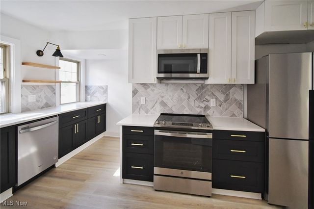 17424 Winslow Road, Shaker Heights, OH 44120