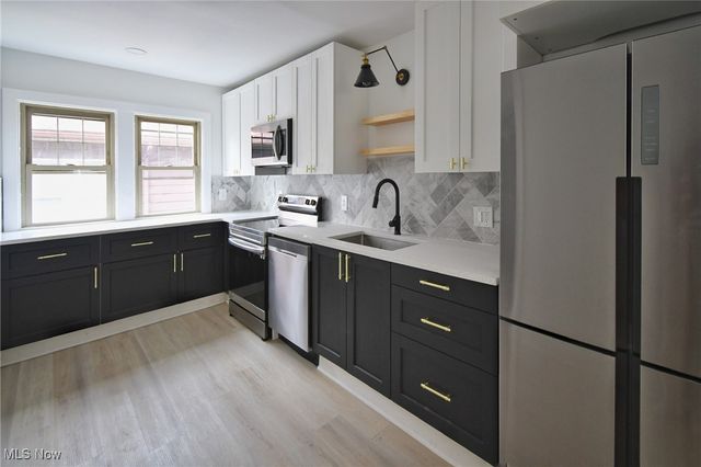 17424 Winslow Road, Shaker Heights, OH 44120