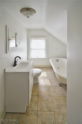 17424 Winslow Road, Shaker Heights, OH 44120