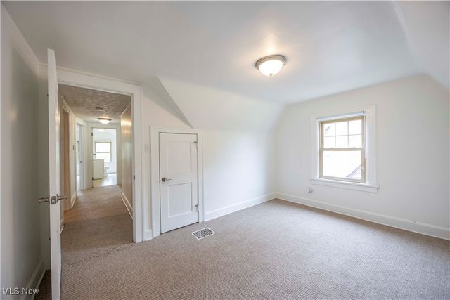 17424 Winslow Road, Shaker Heights, OH 44120