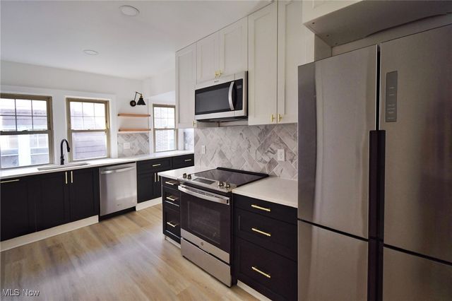 17424 Winslow Road, Shaker Heights, OH 44120