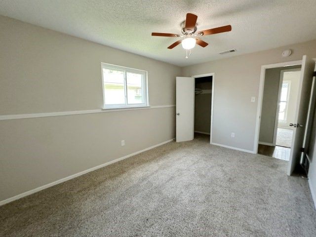 328 Hillside Court, Burleson, TX 76028