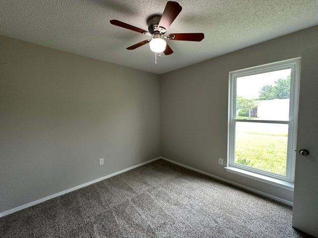 328 Hillside Court, Burleson, TX 76028