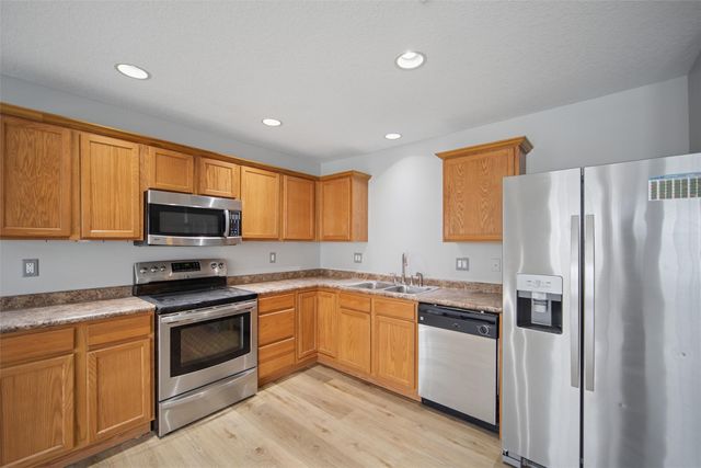 3015 SW Arlan Lane, Ankeny, IA 50023