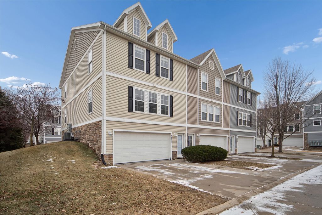 3015 SW Arlan Lane, Ankeny, IA 50023