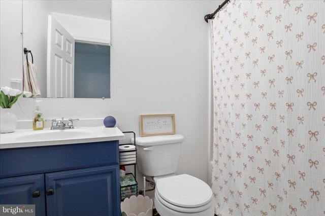 55 RED SQUIRREL RD, Harpers Ferry, WV 25425