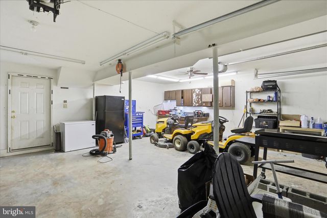 55 RED SQUIRREL RD, Harpers Ferry, WV 25425