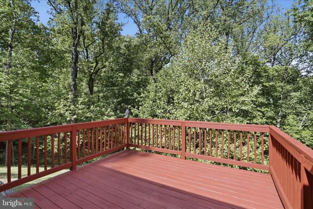 55 RED SQUIRREL RD, Harpers Ferry, WV 25425