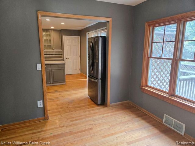 2438 Archdale, West Bloomfield, MI 48324
