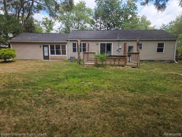2438 Archdale, West Bloomfield, MI 48324