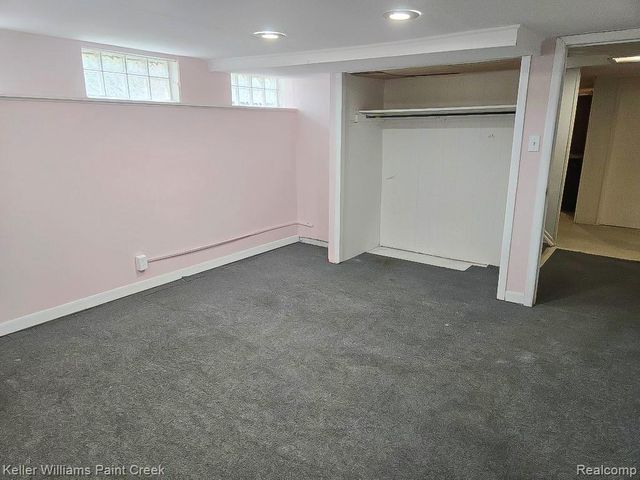 2438 Archdale, West Bloomfield, MI 48324
