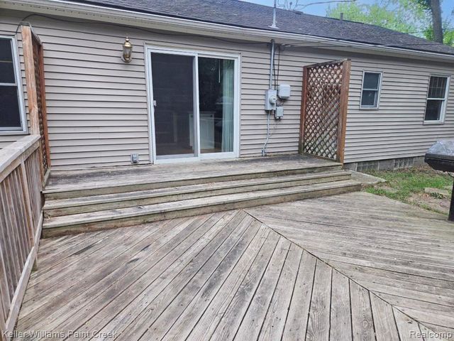 2438 Archdale, West Bloomfield, MI 48324