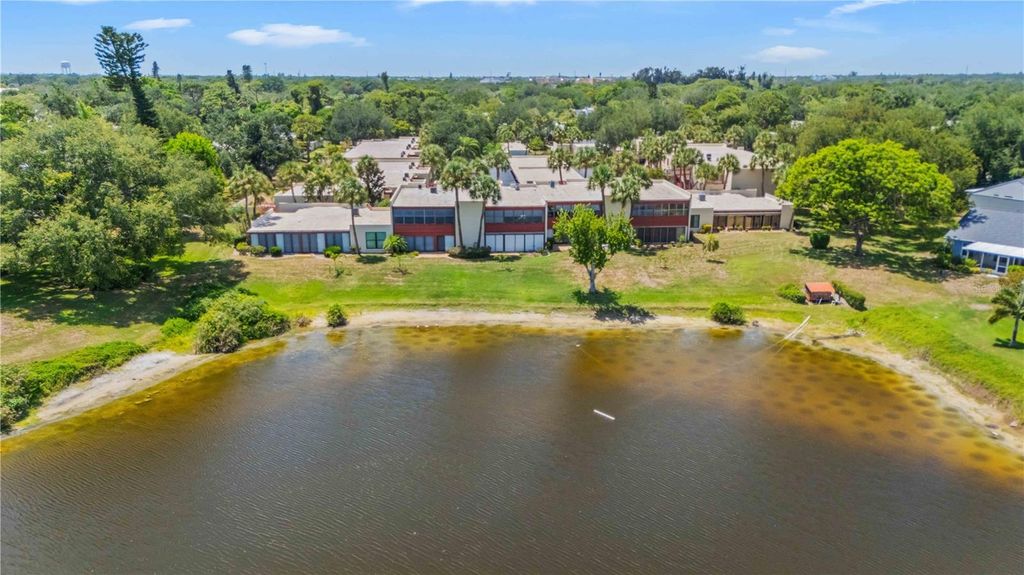 514 SPRING LAKES BOULEVARD, BRADENTON, FL 34210 — photo 4