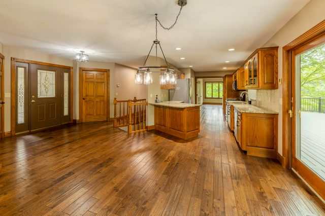 8047 Kraft Avenue Se, Caledonia Twp, MI 49316