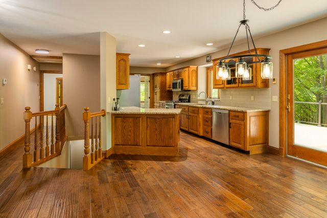 8047 Kraft Avenue Se, Caledonia Twp, MI 49316