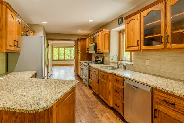 8047 Kraft Avenue Se, Caledonia Twp, MI 49316