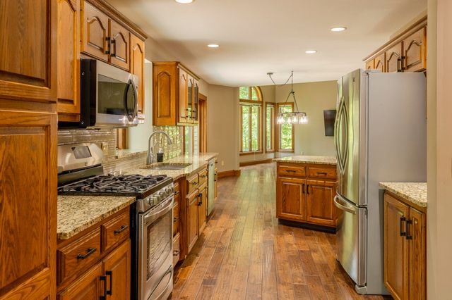 8047 Kraft Avenue Se, Caledonia Twp, MI 49316