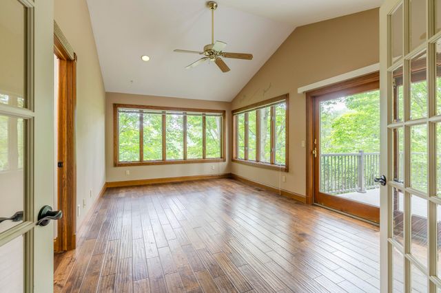 8047 Kraft Avenue Se, Caledonia Twp, MI 49316
