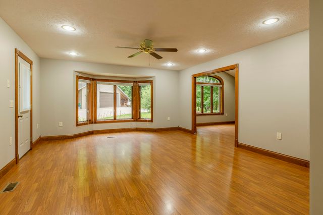 8047 Kraft Avenue Se, Caledonia Twp, MI 49316
