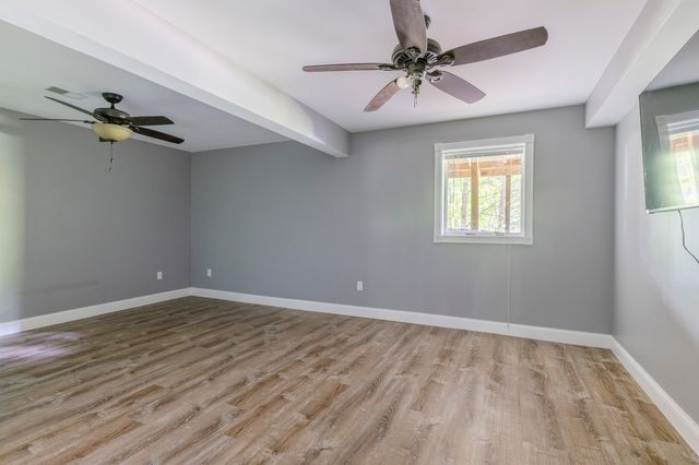 8047 Kraft Avenue Se, Caledonia Twp, MI 49316