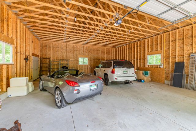 8047 Kraft Avenue Se, Caledonia Twp, MI 49316