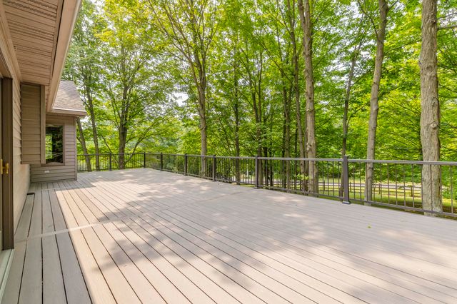 8047 Kraft Avenue Se, Caledonia Twp, MI 49316