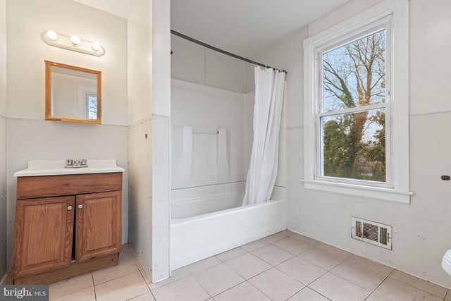 552 COLUMBIA AVE, Millville, NJ 08332