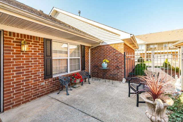 800 Browns Ln Apt C2, Gallatin, TN 37066