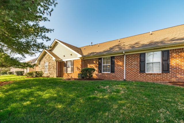 800 Browns Ln Apt C2, Gallatin, TN 37066