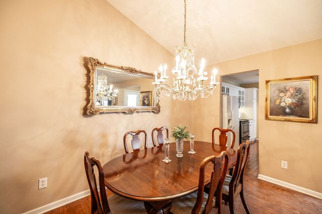 800 Browns Ln Apt C2, Gallatin, TN 37066