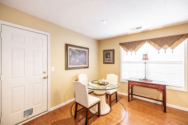 800 Browns Ln Apt C2, Gallatin, TN 37066