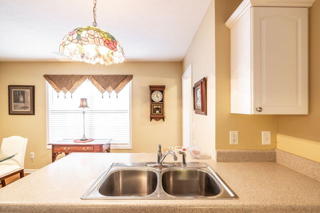 800 Browns Ln Apt C2, Gallatin, TN 37066