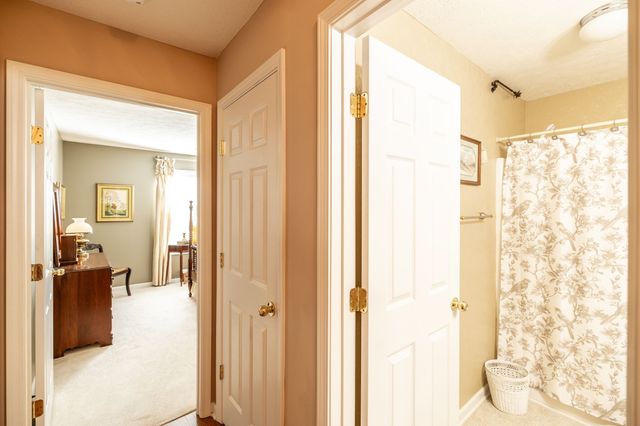 800 Browns Ln Apt C2, Gallatin, TN 37066