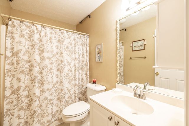 800 Browns Ln Apt C2, Gallatin, TN 37066